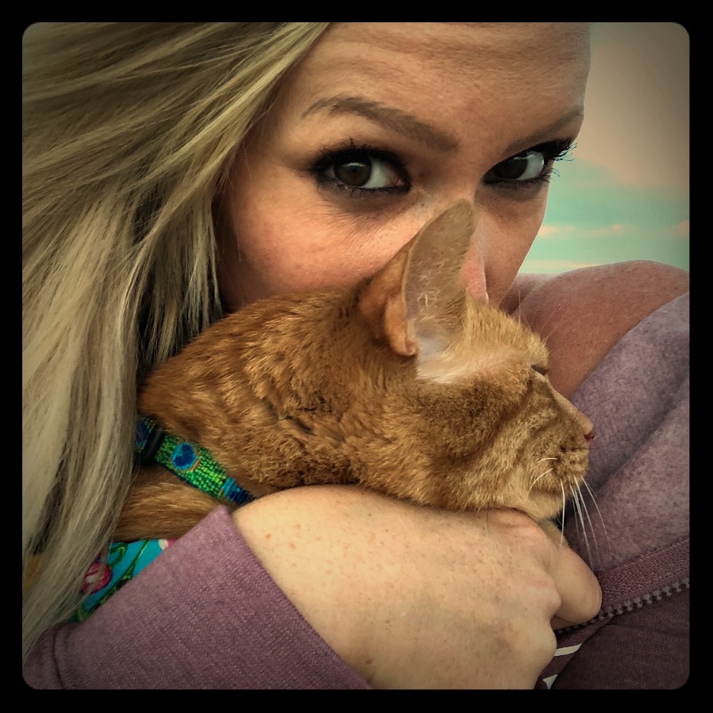 Meet your Posher, Laurra